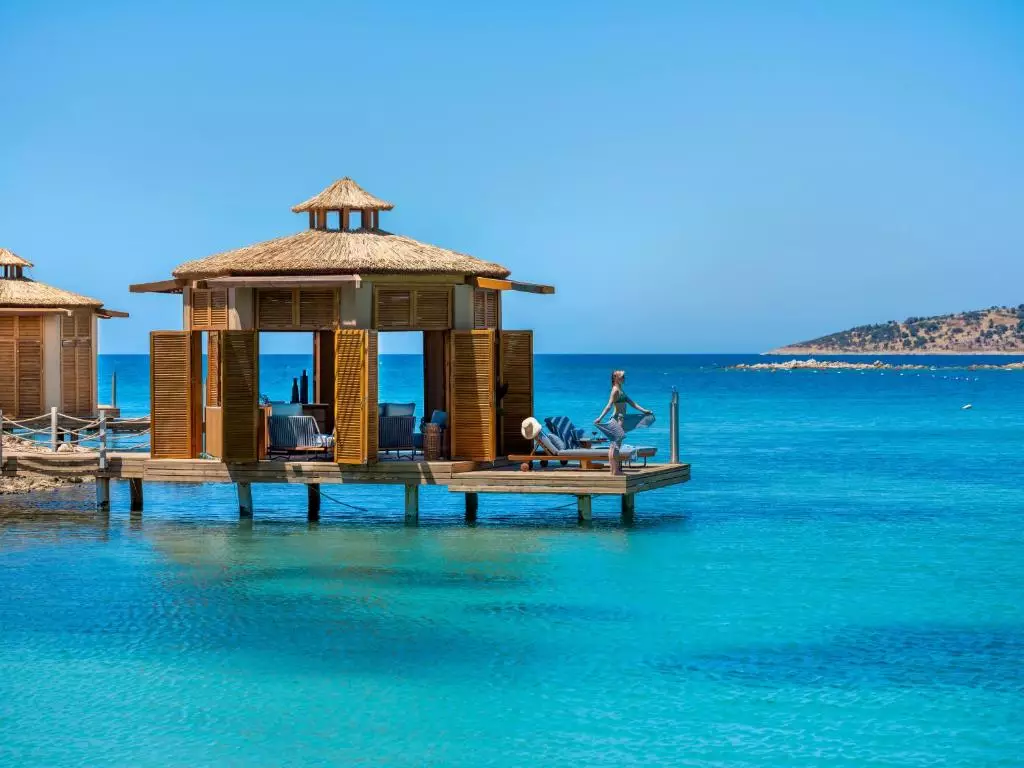 استخر ریکسوس پرمیوم بدروم